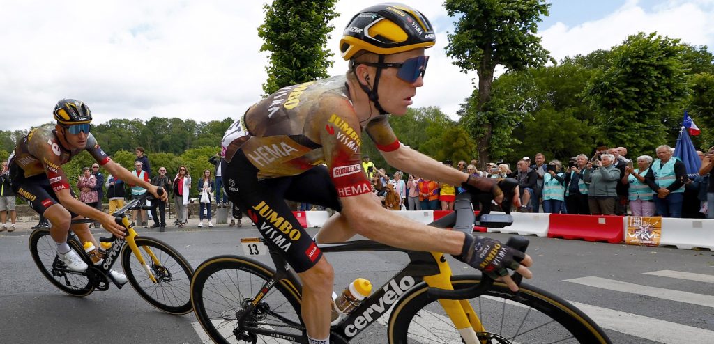 Steven Kruijswijk ziet alerte Jonas Vingegaard in rit naar Châtel: “Hij is goed in orde”