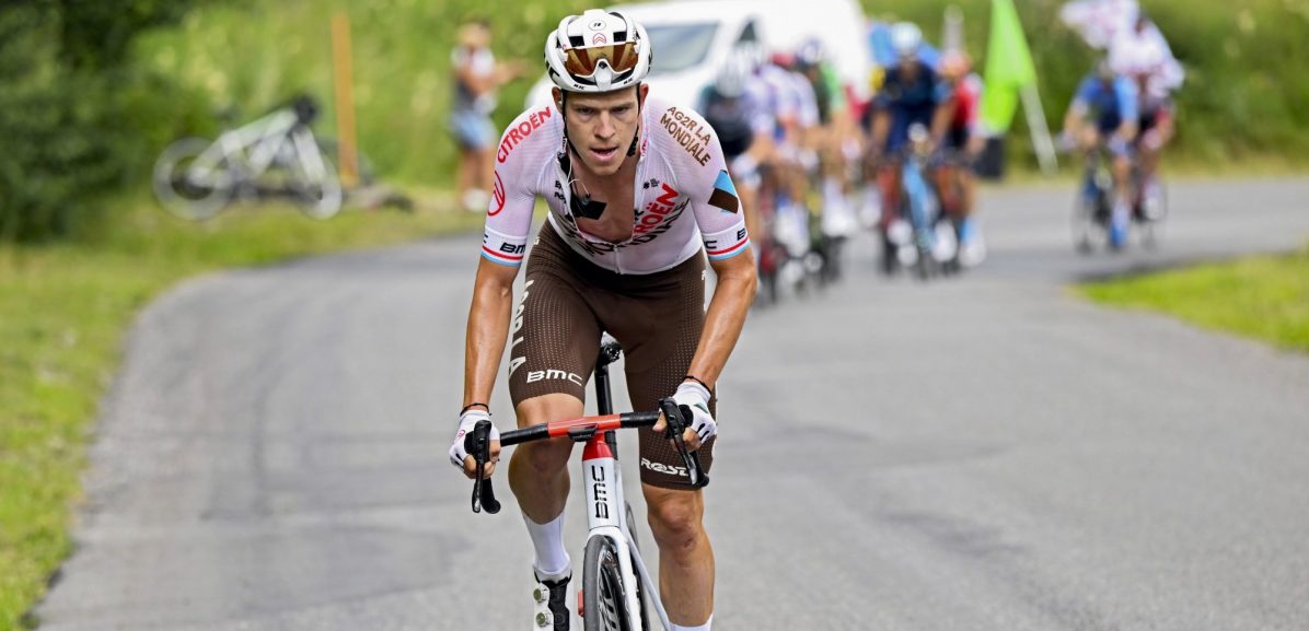Bob Jungels wint in Châtel na lange solo: “Wist dat ik het van ver moest proberen”
