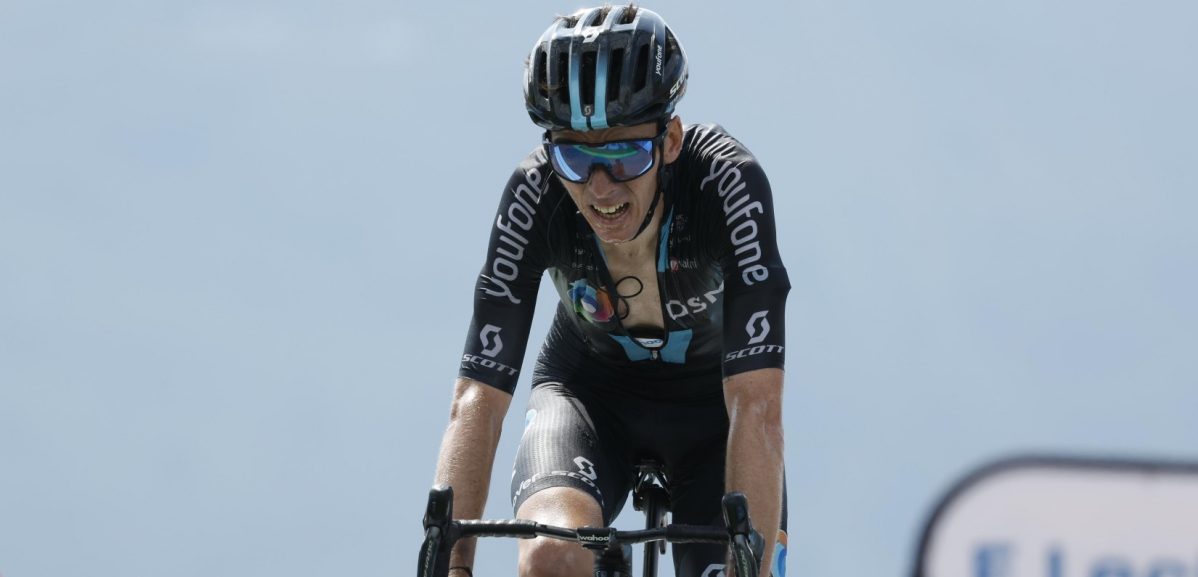 Romain Bardet kiest de aanval en klimt in klassement: “Goed voor moraal”