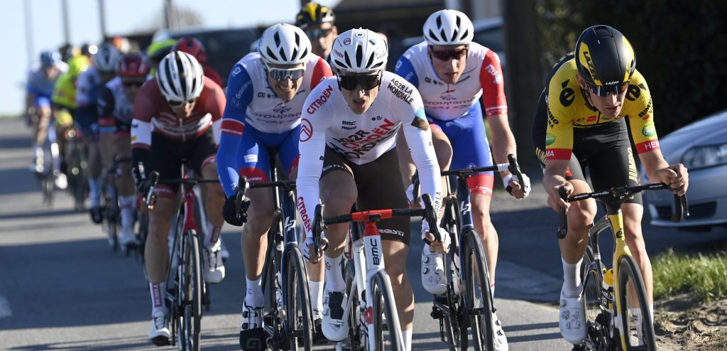 Meerdere opgaves AG2R Citroën en Caja Rural-Seguros RGA na val in Burgos