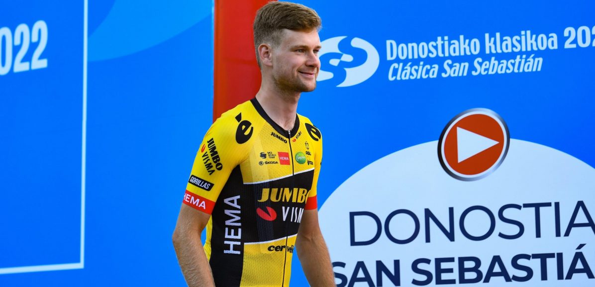 Lennard Hofstede in de wachtkamer bij Jumbo-Visma