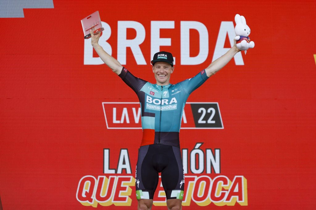 Sam Bennett na tweede succes in Vuelta: “Masterclass van Danny van Poppel”