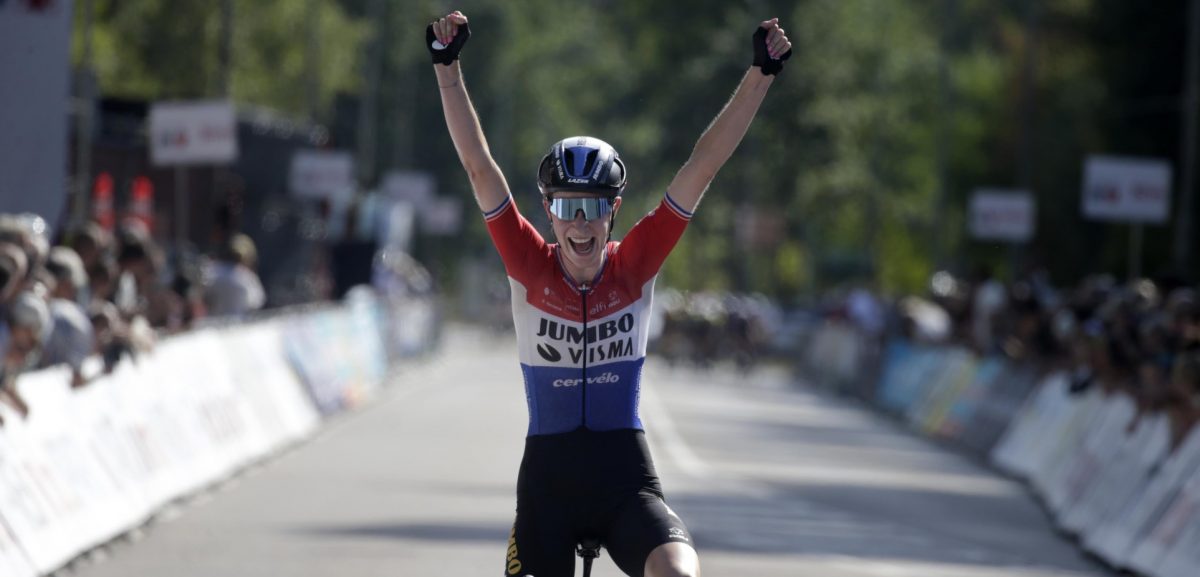 Riejanne Markus verrast peloton met late uitval in Simac Ladies Tour