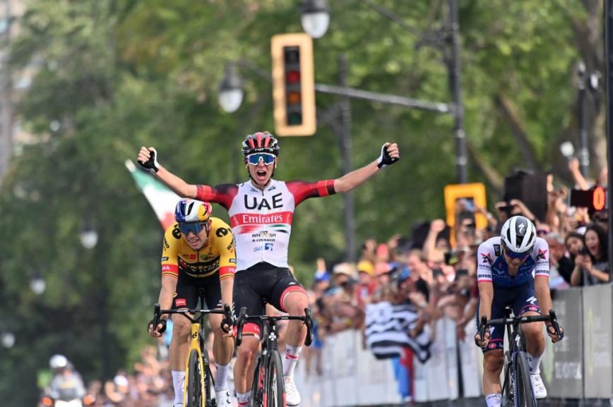 Tadej Pogacar verslaat Wout van Aert met machtige sprint in GP de Montréal