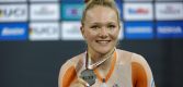 Maike van der Duin rijdt naar zilver op WK scratch, goud Martina Fidanza