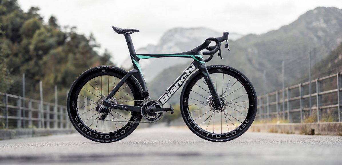 Bianchi onthult nieuwe Oltre RC, met opvallende balhoofdbuis