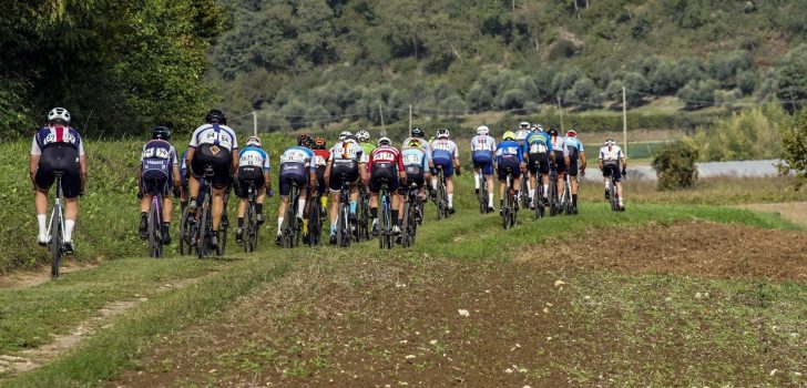 Ben Oliver zegeviert in Gravel and Tar na indrukwekkende solo