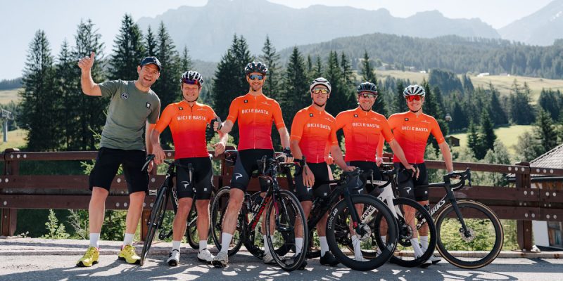 Laatste kans: Ontwerp met Sportful jouw eigen wielershirt en maak kans op tien custom shirts voor jou en jouw vrienden