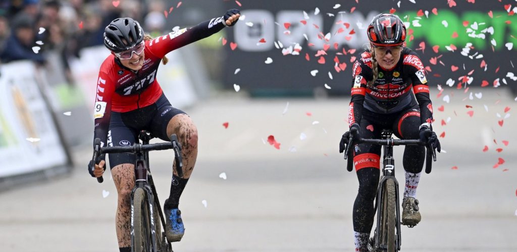 Aniek van Alphen verslaat Denise Betsema en wint Superprestige Boom