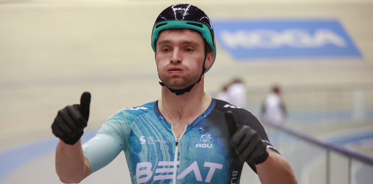 Matthijs Büchli rijdt ook in 2024 voor baan- en wegploeg BEAT | WielerFlits