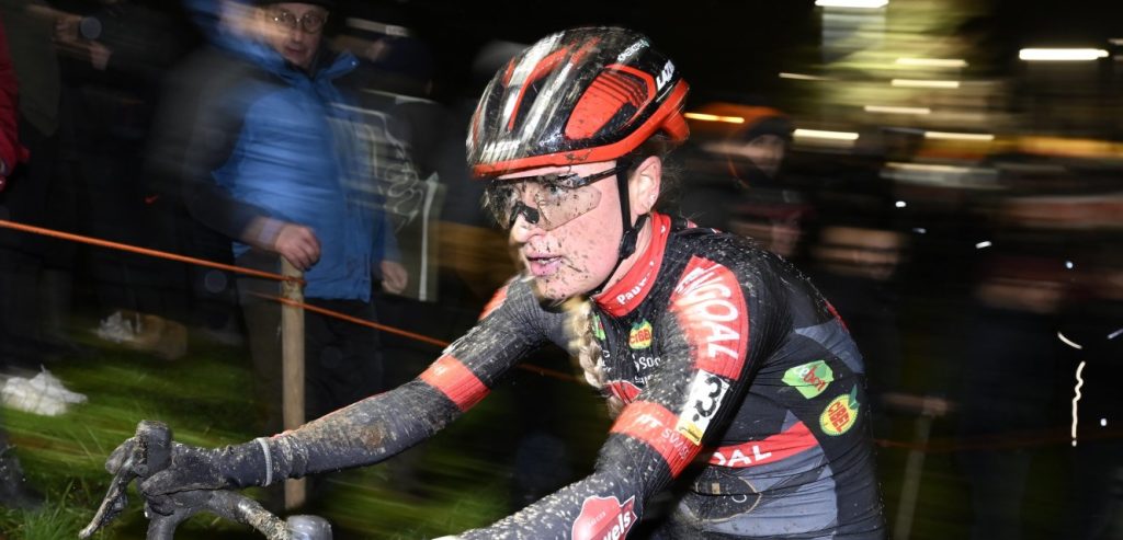 Denise Betsema verliest leiding in Superprestige: “Heb het altijd moeilijk in kerstperiode”