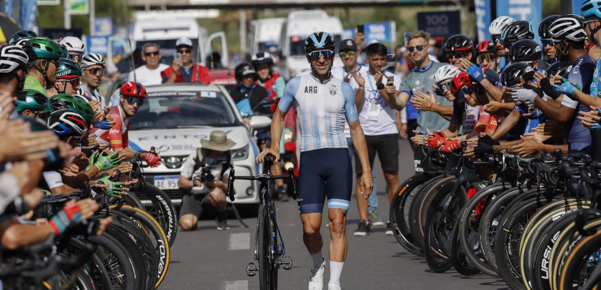 Afscheidnemende Richeze krijgt eresaluut van collega’s in Vuelta a San Juan