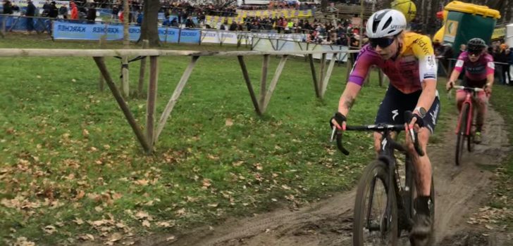 Lorena Wiebes debuteert voor SD Worx in nieuw trainingstenue