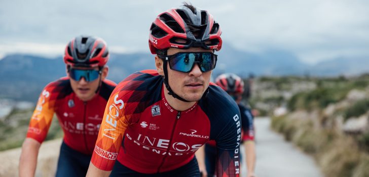 Volgende maand ook op de Poggio? Pidcock geeft masterclass afdalen