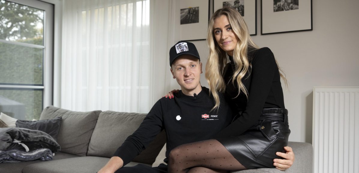 Tim Merlier en Cameron Vandenbroucke verwelkomen zoontje Jules