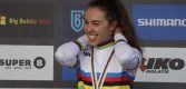 Jarige Shirin van Anrooij viert WK-titel: “Ik moest hier winnen, dat gaf veel extra druk”