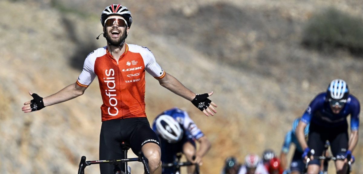 Jesús Herrada slaat dubbelslag in tweede rit Tour of Oman