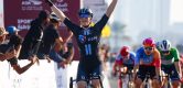 Charlotte Kool is ook de snelste in slotrit UAE Tour Women, Longo Borghini eindwinnaar