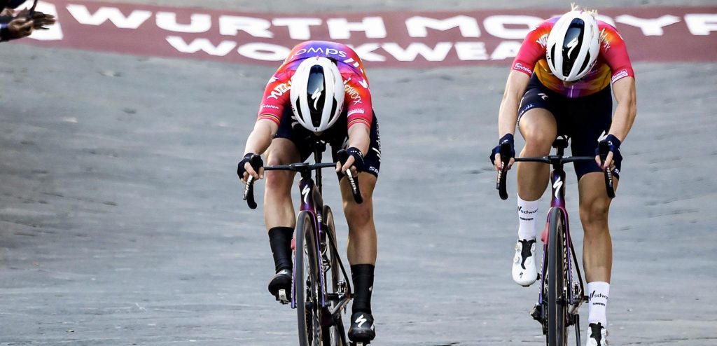 Lotte Kopecky en Demi Vollering spreken over dé perfecte finale in Strade Bianche