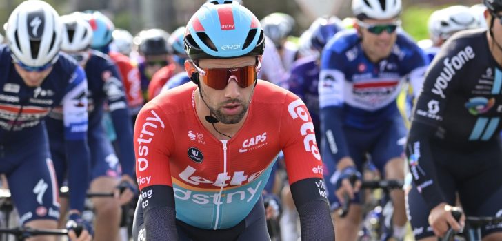 Victor Campenaerts eert met ‘vleesklak’ ex-ploegmaat Jos van Emden