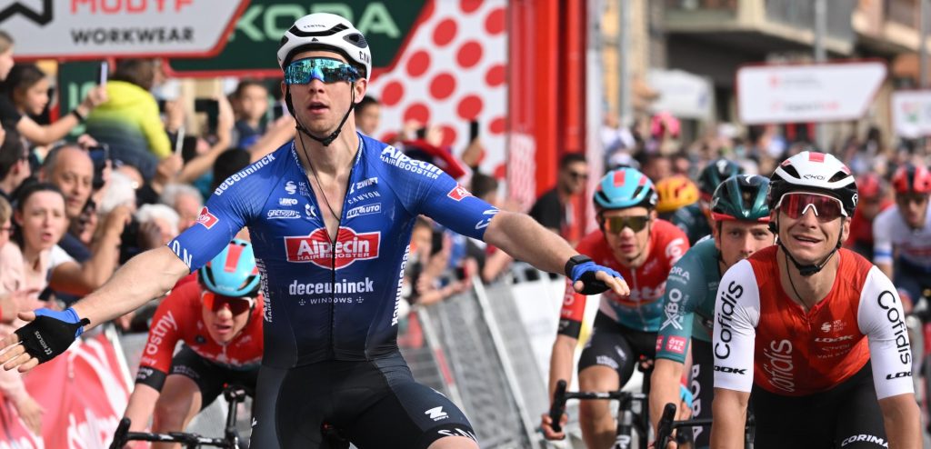 Groves sprint ondanks pech naar nieuwe ritzege in Catalonië, Evenepoel maakt koers