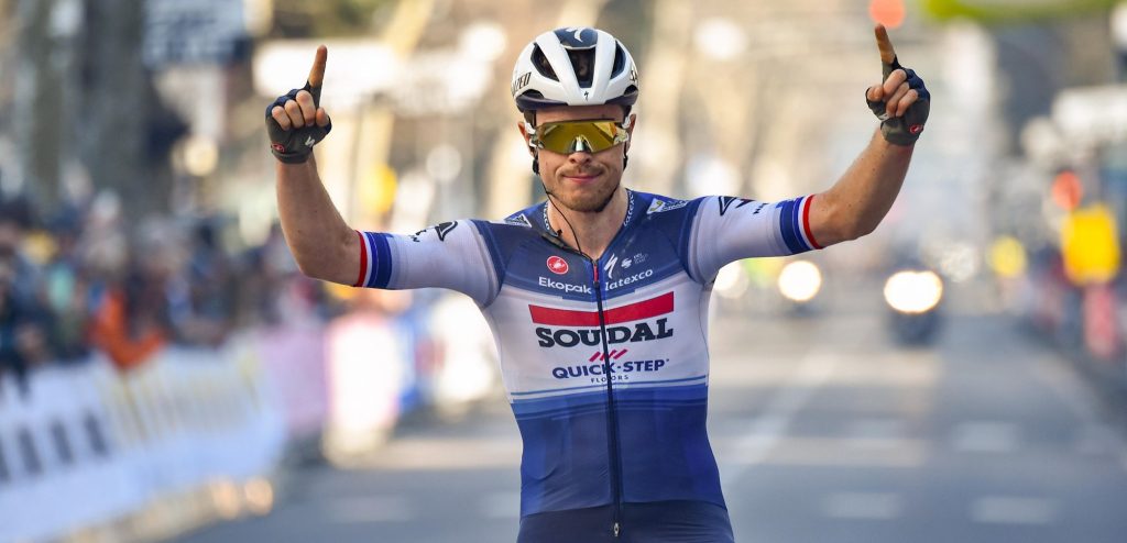 Rémi Cavagna soleert naar winst in openingsrit Ronde van Slowakije, Milan Vader vierde