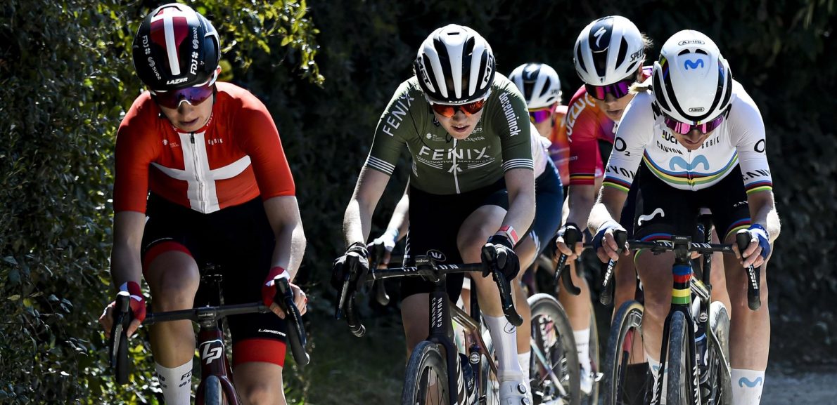 Puck Pieterse schittert bij WorldTour-debuut: zesde in Strade Bianche