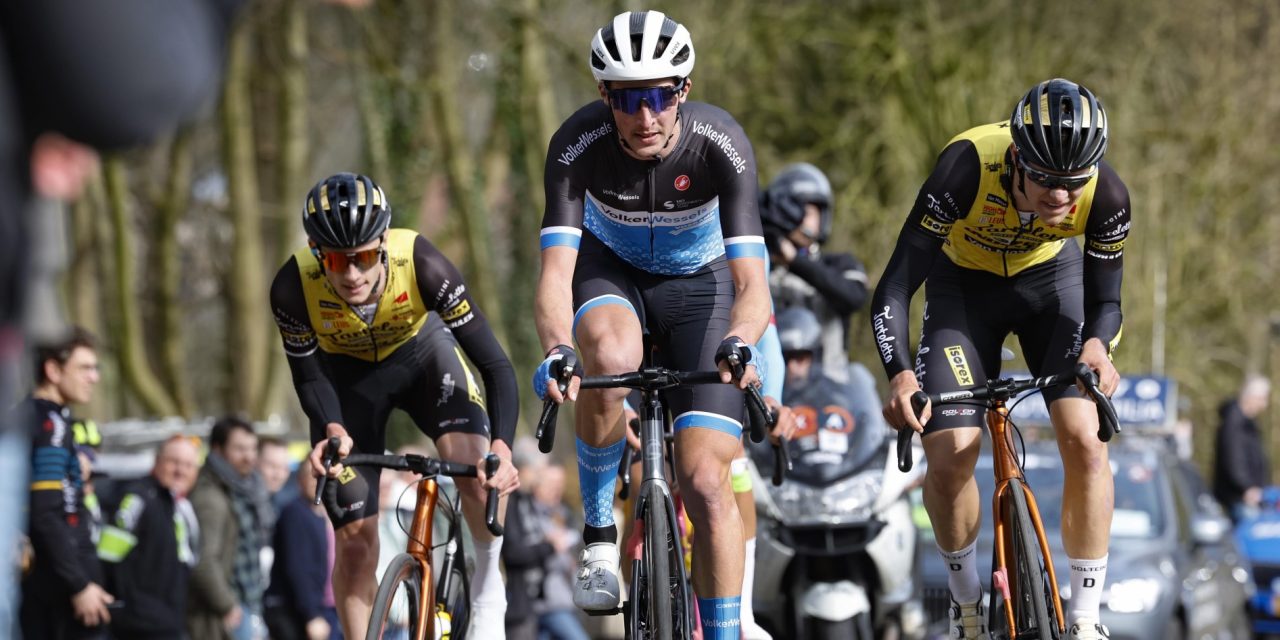 Timo de Jong wint Eurode Omloop na sprint met omvangrijke elitegroep