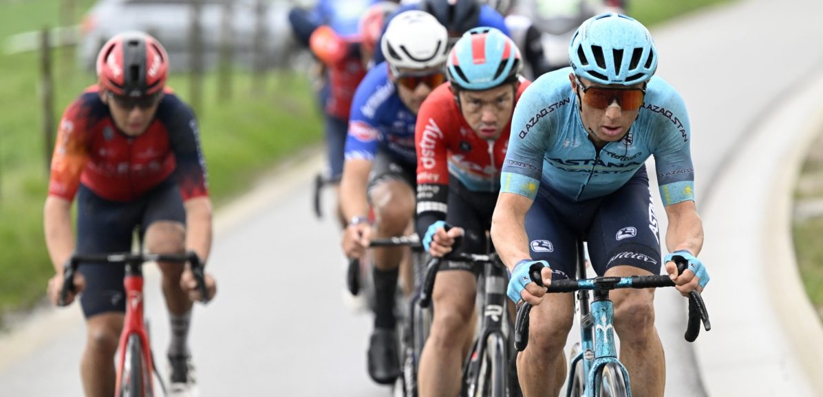 Tour 2024: Geëmotioneerde Alexey Lutsenko geeft er de brui aan