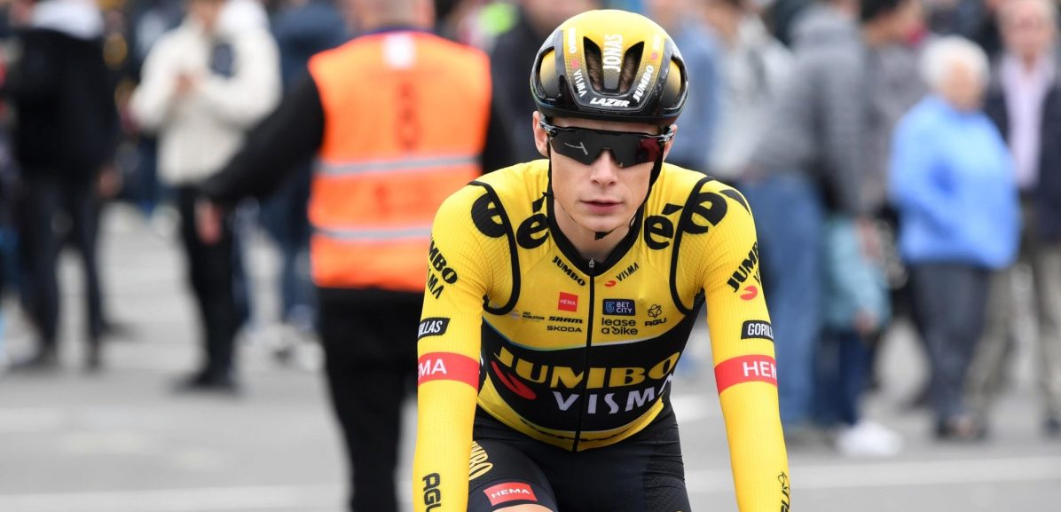 Jonas Vingegaard en Egan Bernal verkennen beklimming Puy de Dôme