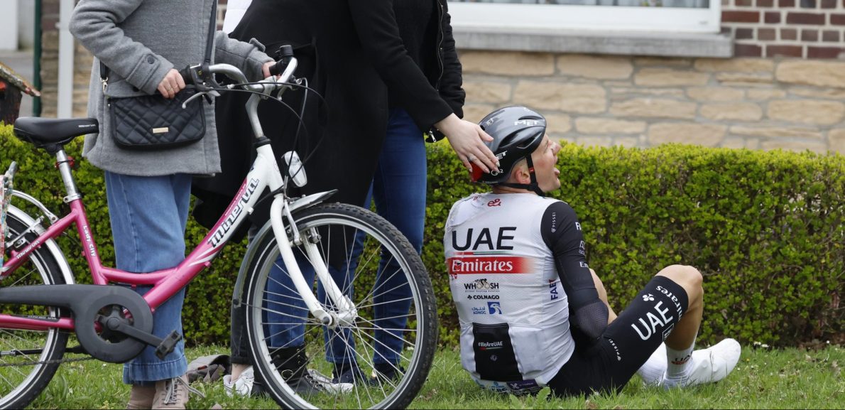 Wellens breekt sleutelbeen bij massale val in Ronde van Vlaanderen