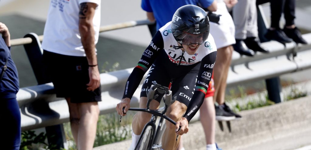 João Almeida knalt overtuigend naar goud op Portugees kampioenschap tijdrijden