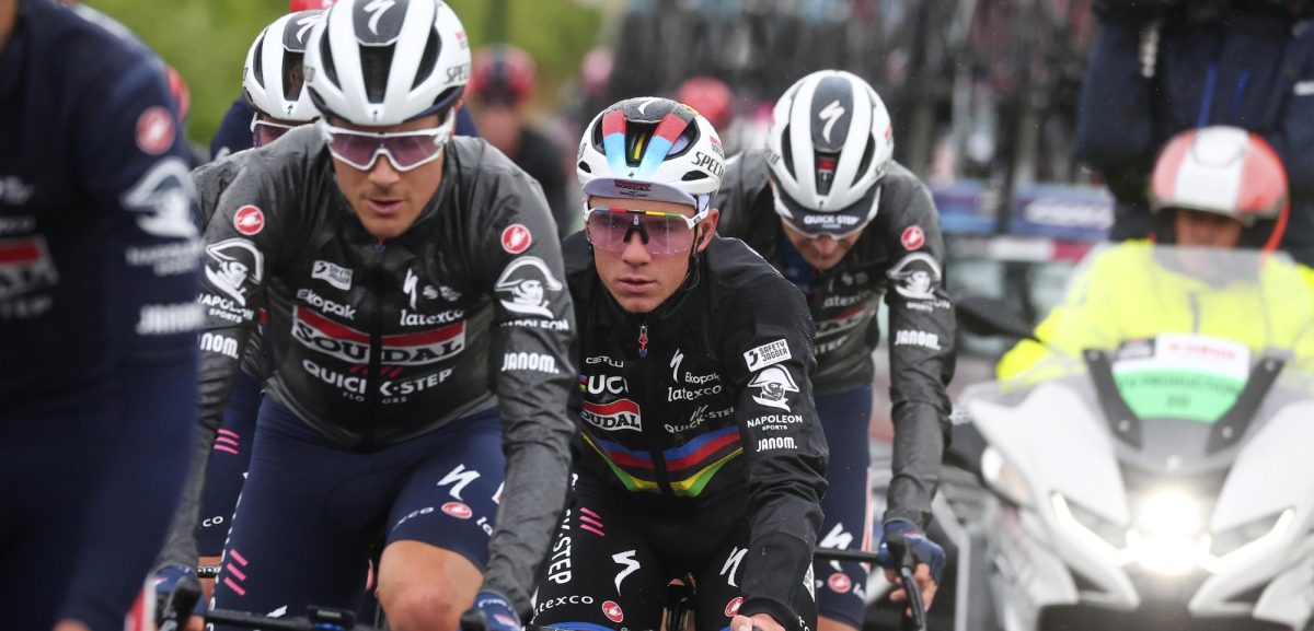 Vervaeke, ploegmaat van Evenepoel, is stellig: “Kirsch sneed Remco de pas af”