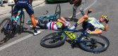 Giro 2023: Mark Cavendish en Arne Marit vallen door windvlaag in geloste groep