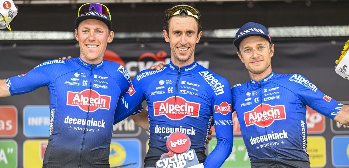 De Bondt ‘sukkelt’ op gravel, maar wint Antwerp Port Epic: “Ploegprestatie om u tegen te zeggen”