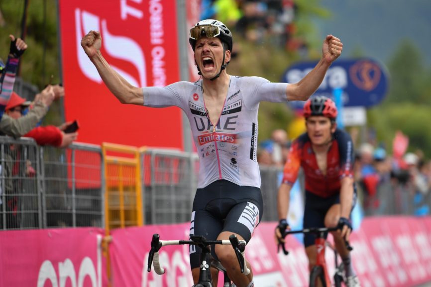 Giro 2023: Dit was etappe 16 naar Monte Bondone – Eindelijk vuurwerk bij de toppers