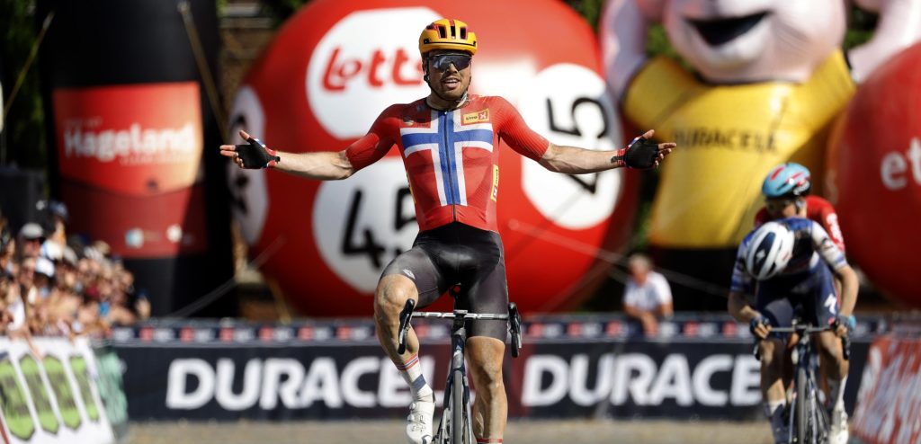 Tiller wint Dwars door het Hageland voor de tweede keer, lekke band nekt Van der Poel