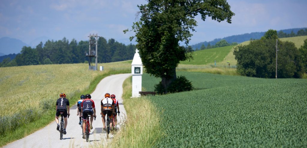 Die Bucklige Welt: land van duizend heuvels