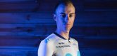 Van blauw naar wit: Movistar rijdt met speciaal Iceberg-tenue in Tour de France