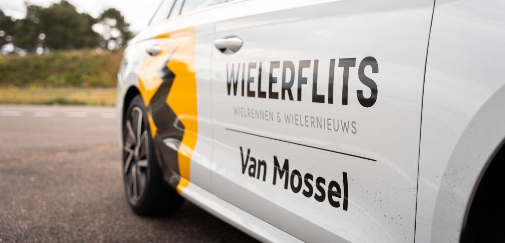 Spot de WielerFlits-auto in de Tour en maak kans op een jaarabonnement op RIDE