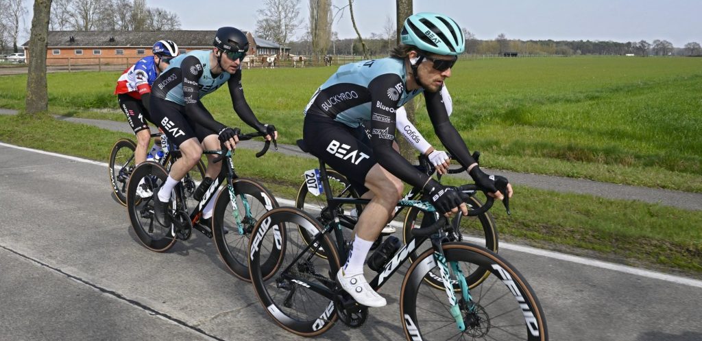 Zo stoomt BEAT Cycling zich met de trein klaar voor het nieuwe wegseizoen