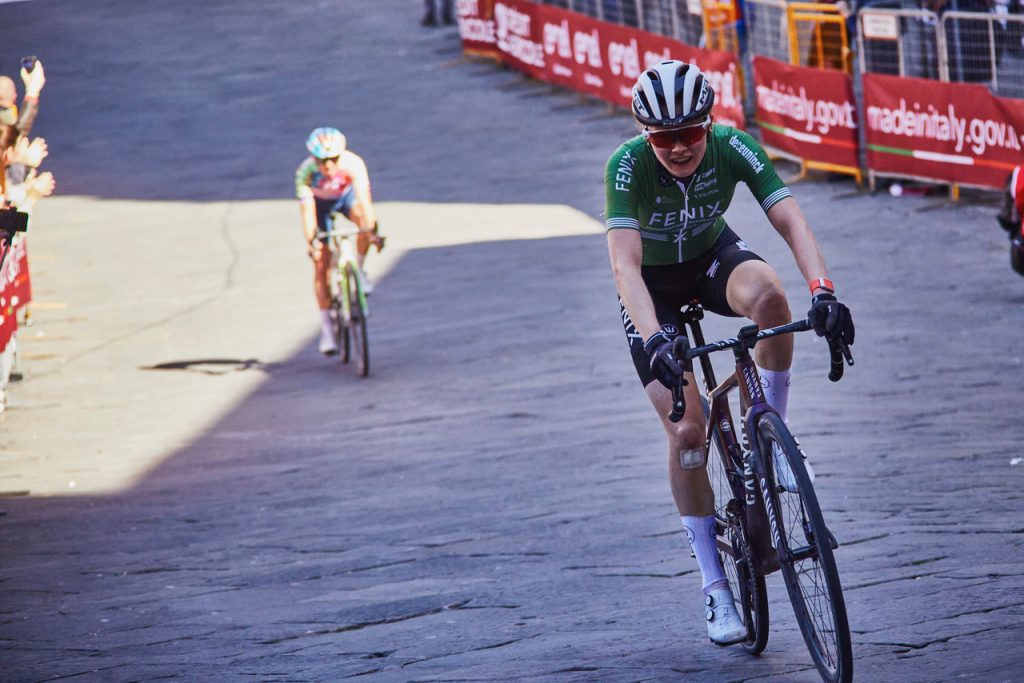 Puck Pieterse verbindt haar toekomst aan Fenix-Deceuninck