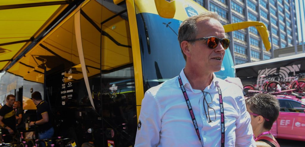Richard Plugge haalt uit naar ‘idioot’ die Kuss omtrekt: “Brengt heel onze tactiek om zeep!”