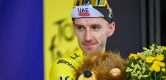 Geletruidrager Yates wilde lead-out doen voor Pogacar: “Bleek lastig met mijn 58 kilo”