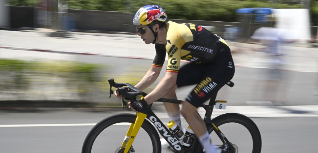 Van Aert klopt Philipsen in eigen Herentals: “Ik leef op roze wolk naar WK toe”