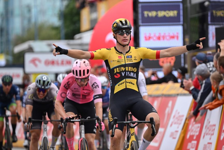 Olav Kooij sprint naar winst in Ronde van Polen, Van den Berg tweede