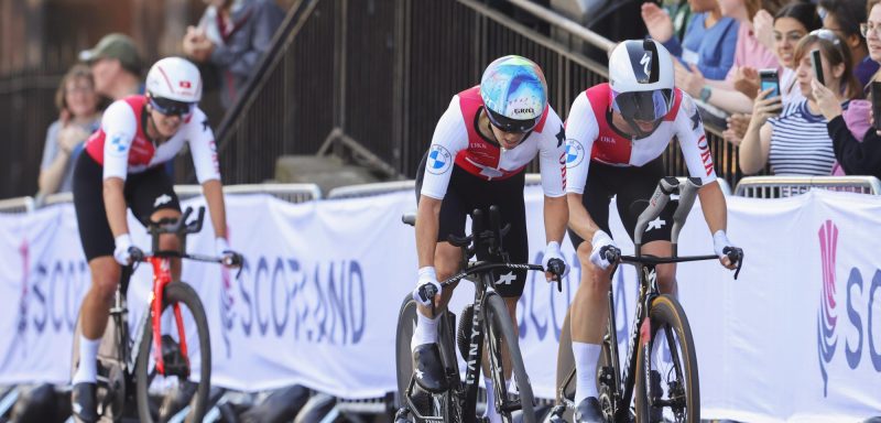WK 2023: Zwitserland pakt het goud in Mixed Relay ondanks val Reusser, Nederland zevende
