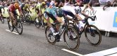 Danny van Poppel klopt Ethan Vernon in millimetersprint in Tour of Britain, Kooij vierde