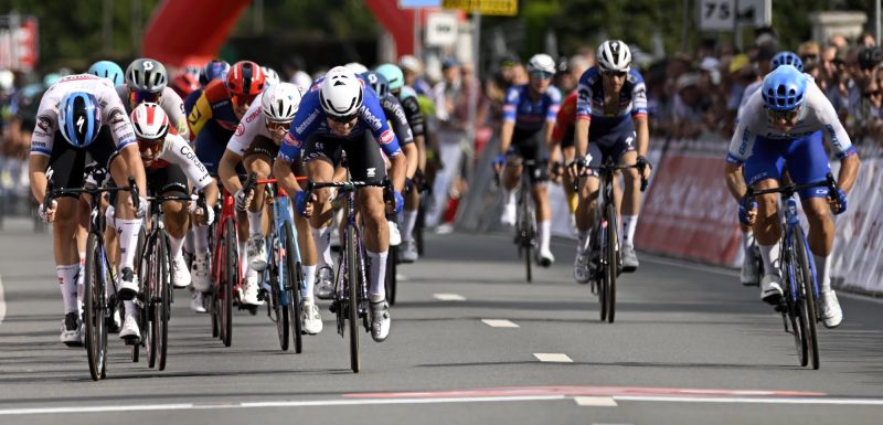 Philipsen klopt Groenewegen en Jakobsen in het Kampioenschap van Vlaanderen