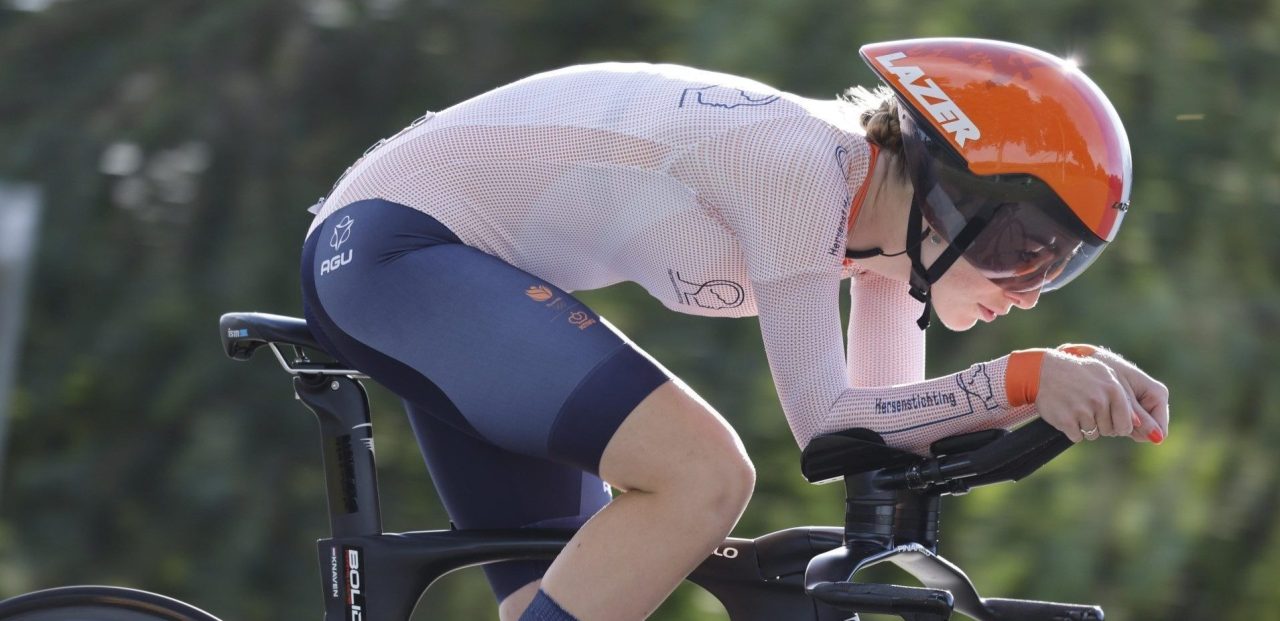 Fee Knaven en Michiel Mouris snellen naar tijdrittitels bij de junioren